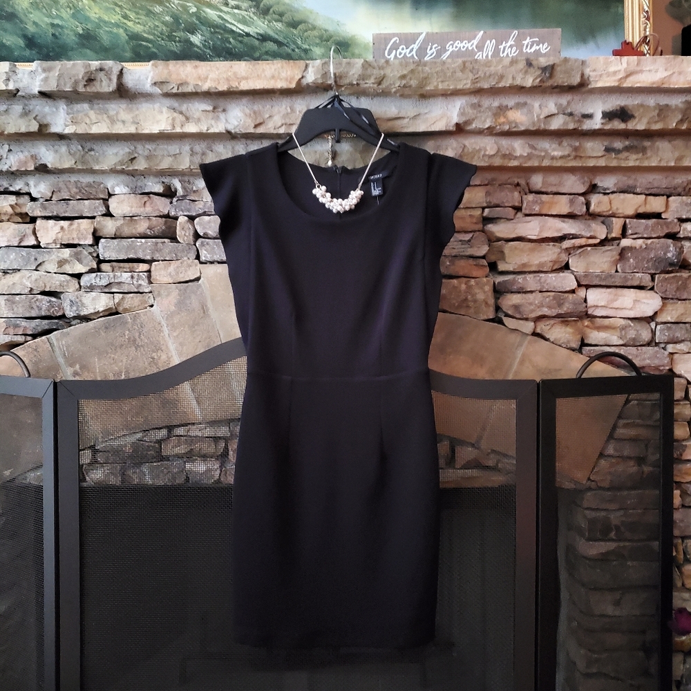 🆕FOREVER 21 Black Dress